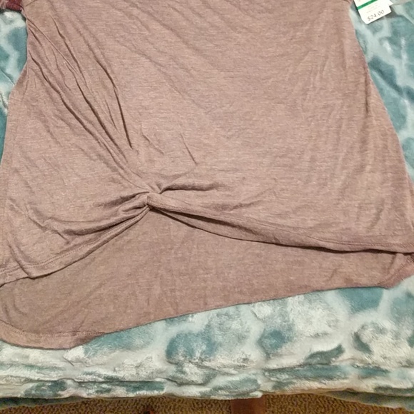 T-shirt - Picture 3 of 3